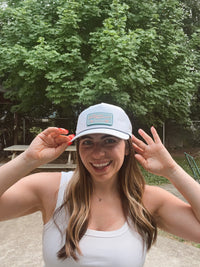 BEACH CLUB HAT - WHITE